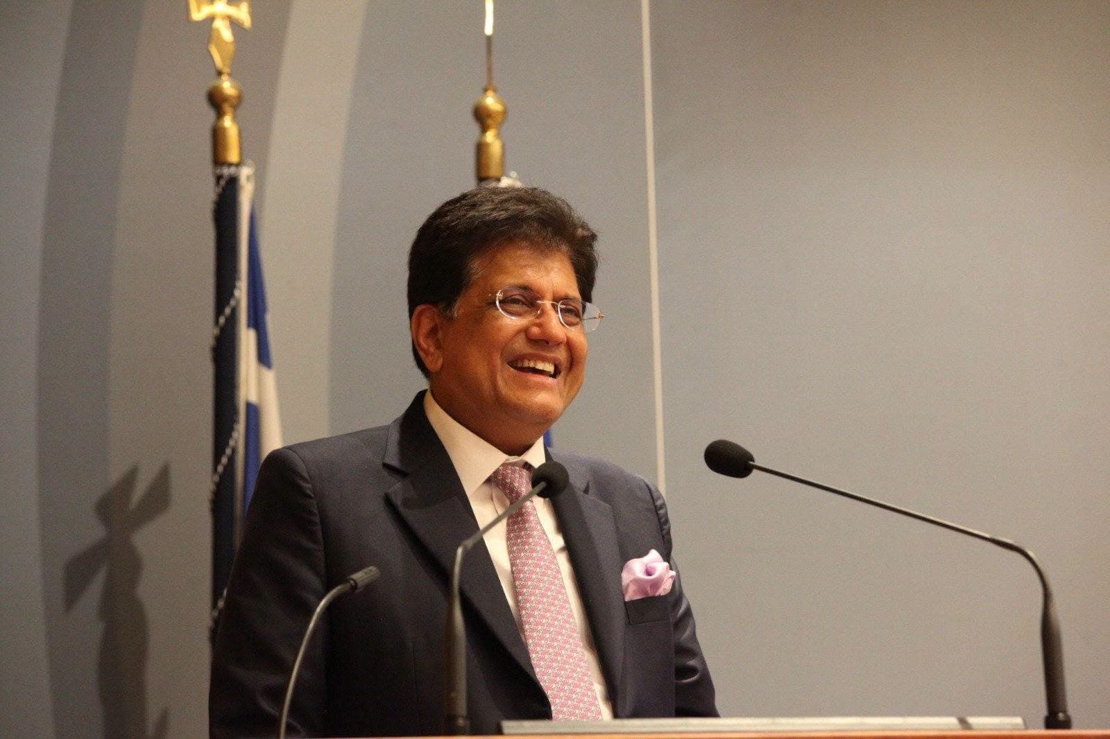 Piyush Goyal Launches IIM Udaipur's Bilingual Online BBA Programme