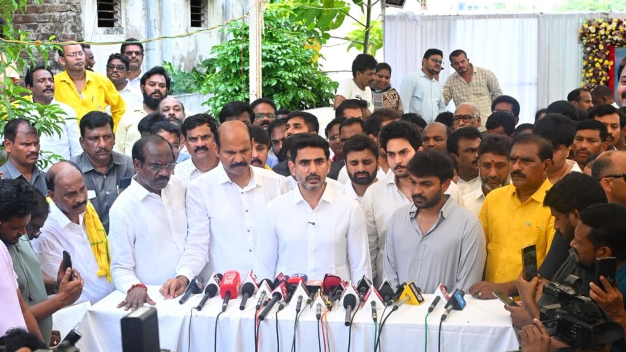 ఆళ్ల నానికి నివాళులర్పించిన అనంతరం మీడియాతో మాట్లాడిన నారా లోకేష్