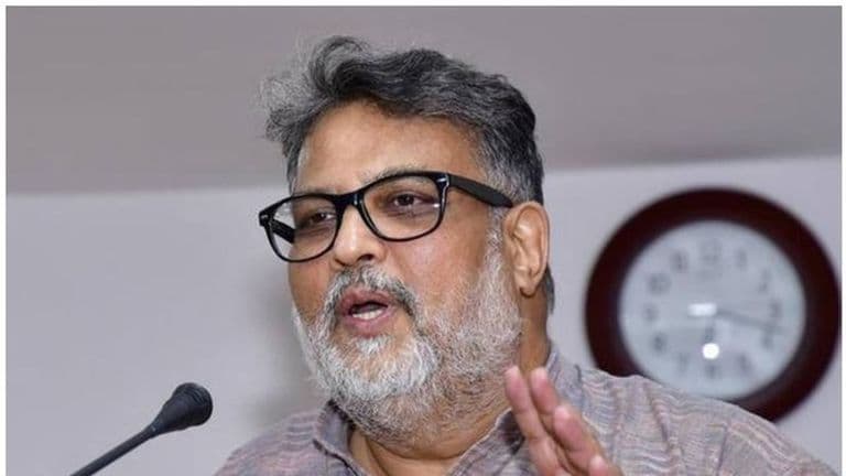 జాతిపిత మహాత్మాగాంధీ మునిమనుమడు తుషార్ గాంధీ అరెస్ట్