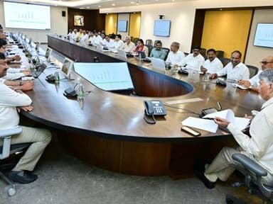Chief Minister N. Chandrababu Naidu reviews tobacco procurement and directs companies to ensure MSP for farmers