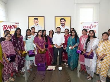 MP Sana satish celebrated Rakhi with Gen Z