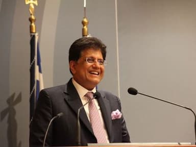 Piyush Goyal Launches IIM Udaipur's Bilingual Online BBA Programme